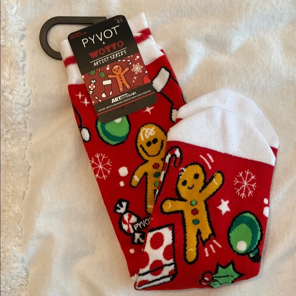 Red Gingerbread Holiday Socks